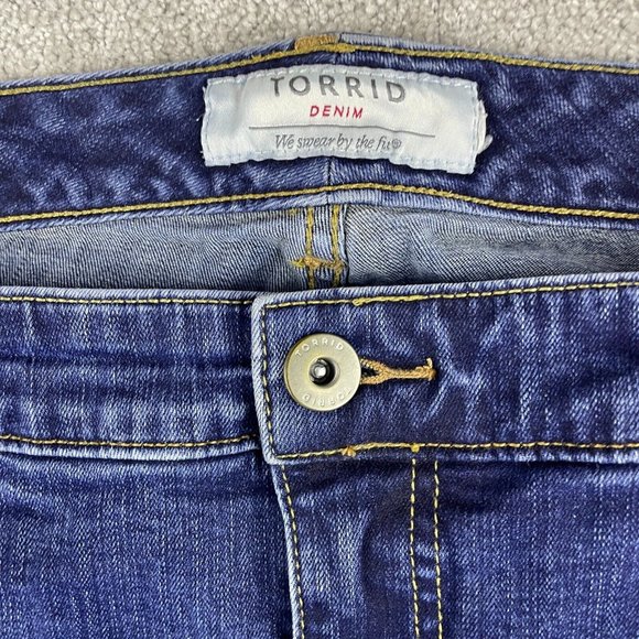Torrid Boyfriend Straight Premium Stretch Mid-Rise Jeans Women's 20S Distressed - Picture 7 of 14